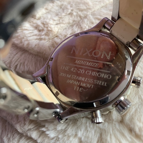 Nixon Men’s Watch - Picture 4 of 4